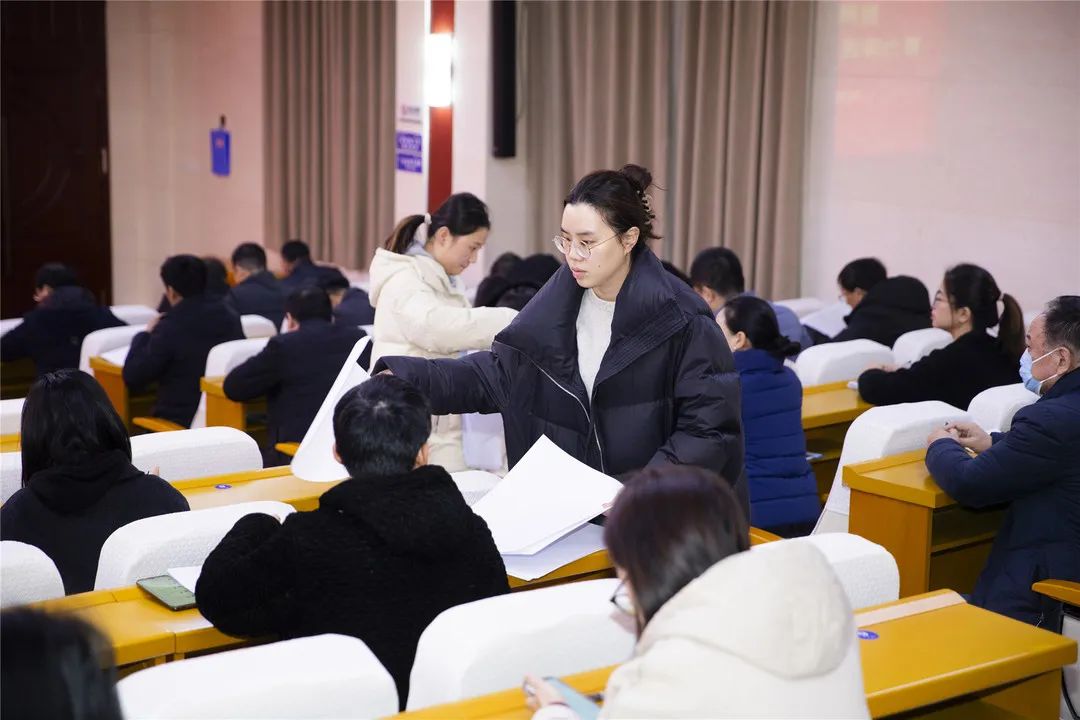 如何评估考试系统服务器的带宽需求