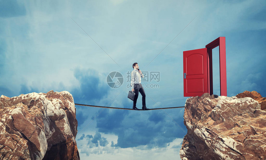 克服难关的句子
