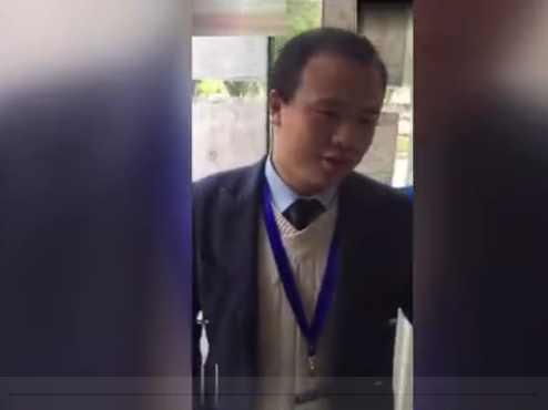 小哥了解服务的重要性