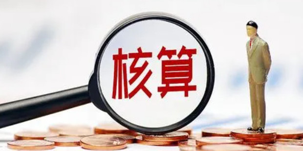 成本因素与服务器规格的关系