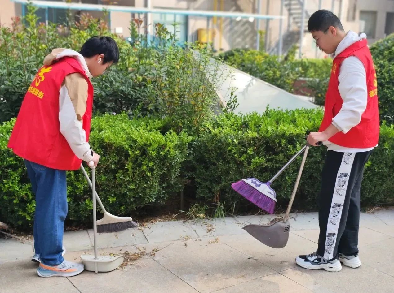 服务器电压是多少