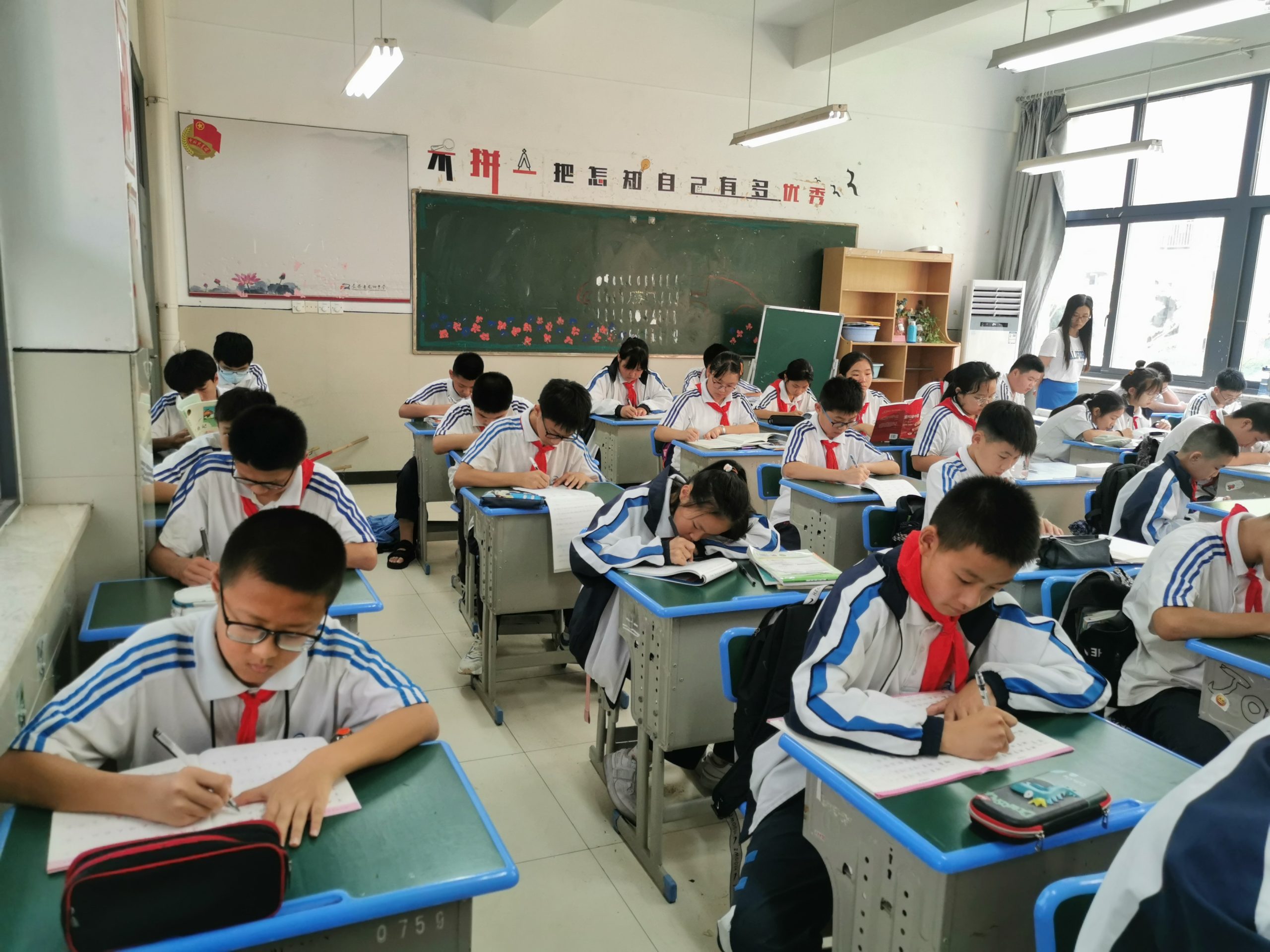 托管价格因何而异